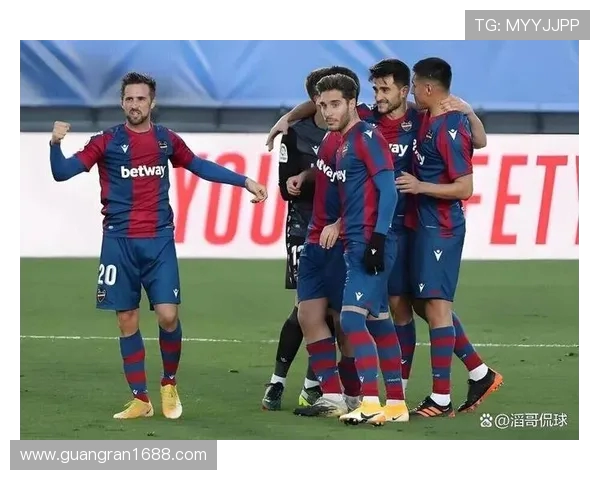 首轮复盘:从西甲联赛开局看赛季三大悬念 首轮复盘:从西甲联赛开局看赛季三大悬念