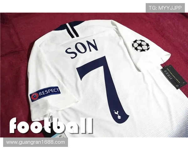 2018年英超热刺球衣款式与球员装备介绍 2018年英超热刺球衣款式与球员装备介绍