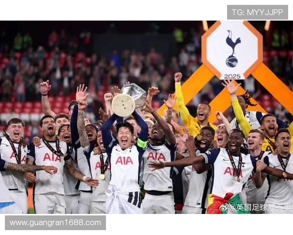 澳波回顾执教热刺经历：联赛失利由我承担欧联成功是全队共同努力的成果